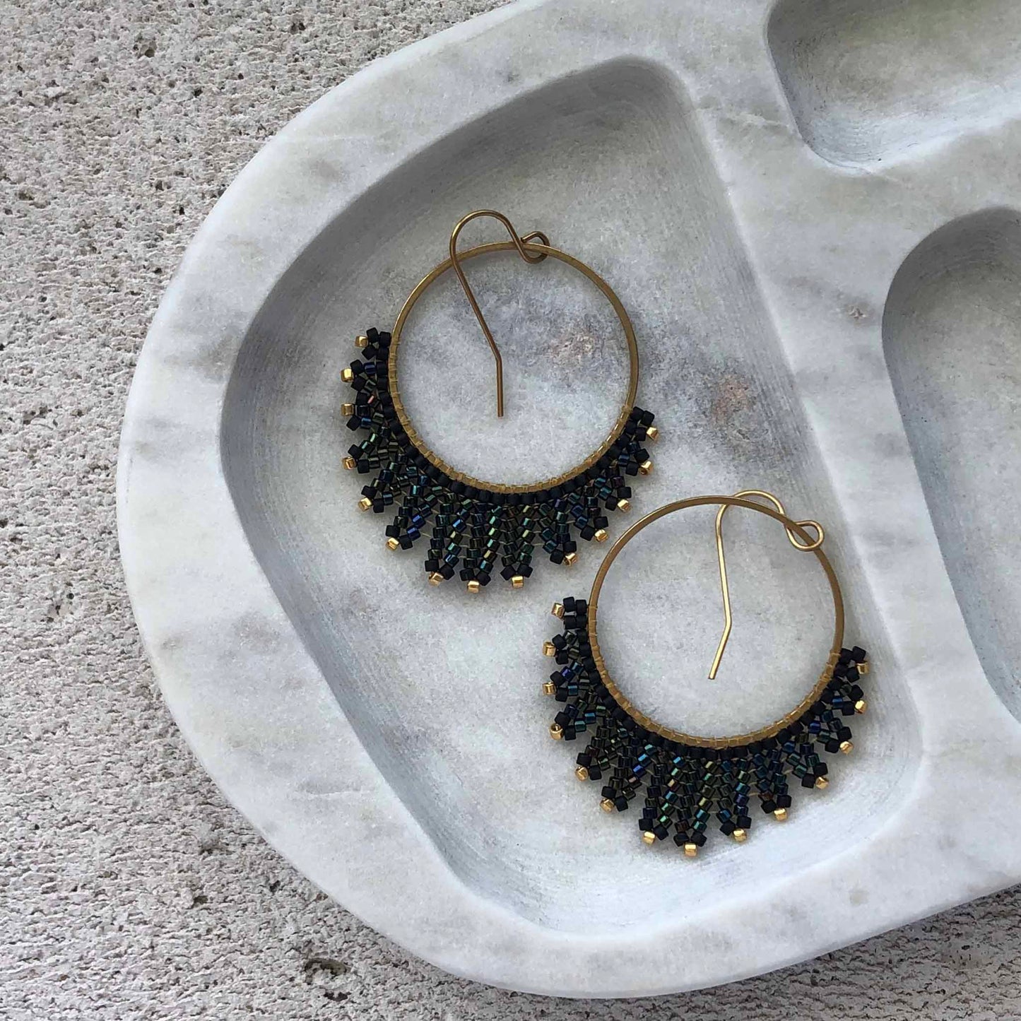 Medium Delica Herringbone Hoop Bead Earrings - Black and Gold